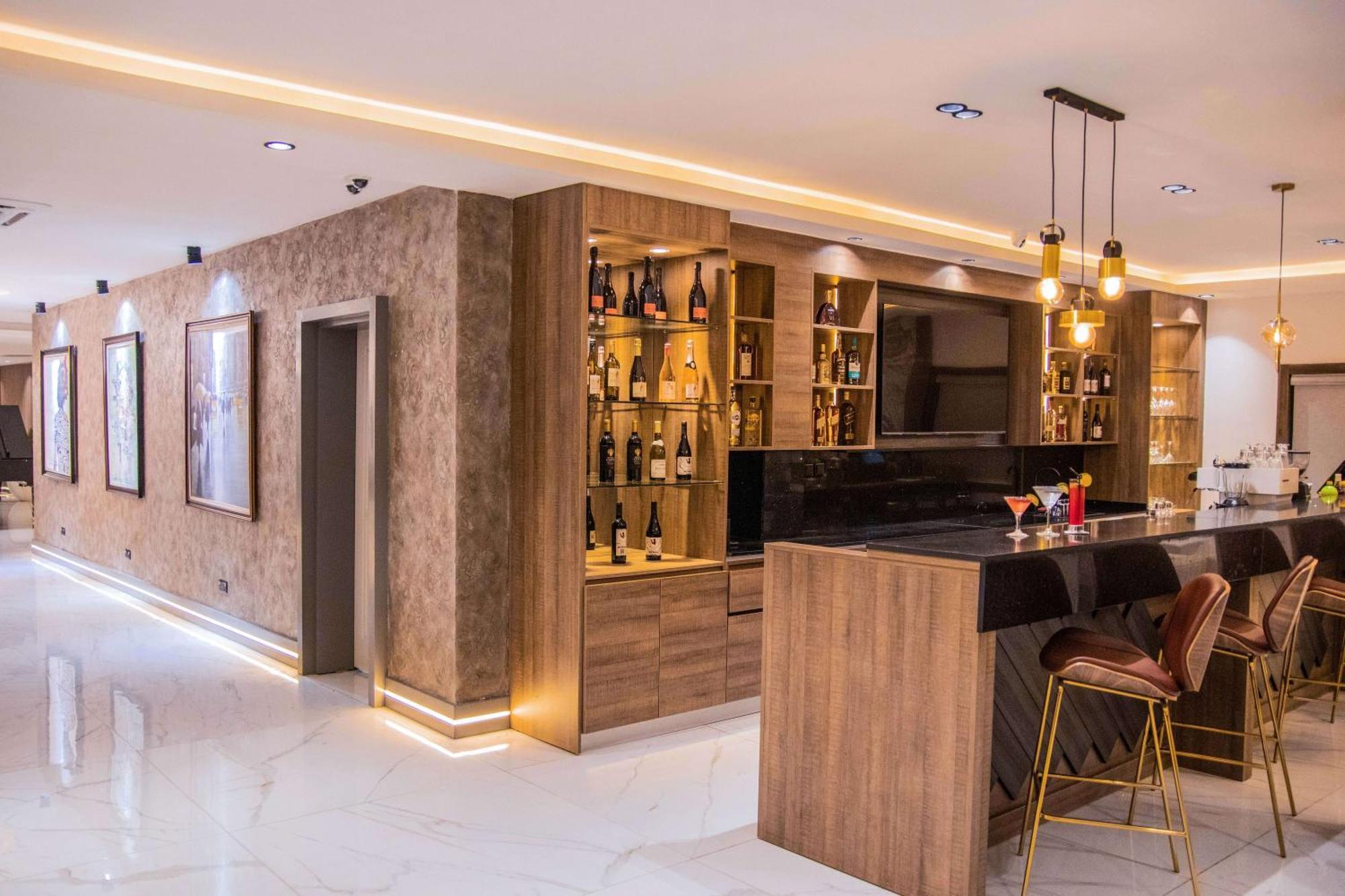 The Safron Hotel 라고스 외부 사진