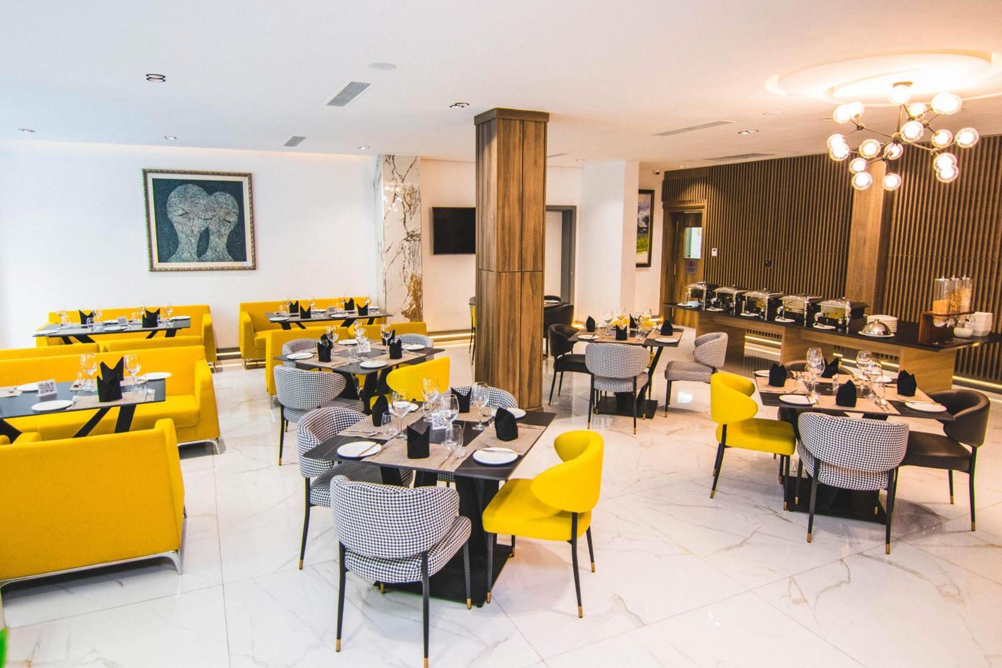 The Safron Hotel 라고스 외부 사진