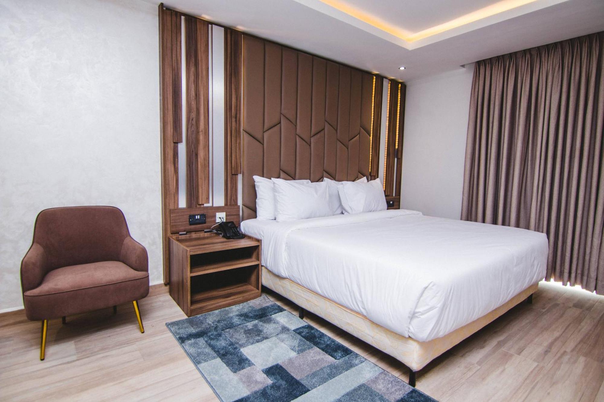 The Safron Hotel 라고스 외부 사진