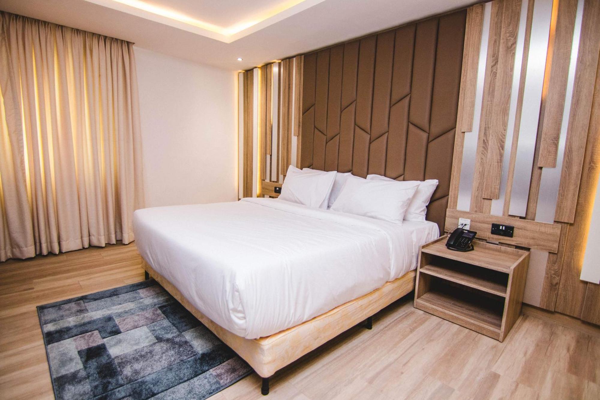 The Safron Hotel 라고스 외부 사진